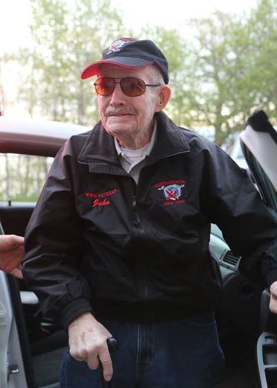 Flight 18, May 13, 2017, North Country Honor Flight photo 26 of 29